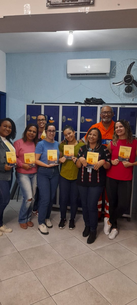 comlurbcomunica's tweet photo. Ele será um dos embaixadores do programa de impacto social “Servindo Brasil”.
O gari está ansioso por essa nova jornada que marcará um novo capítulo em sua vida! ✈️ 😉
#Comlurb2024 #PrefeituraRIO24 #ValdeciBoareto #BrazilConference https://t.co/UPRQXEO5Md