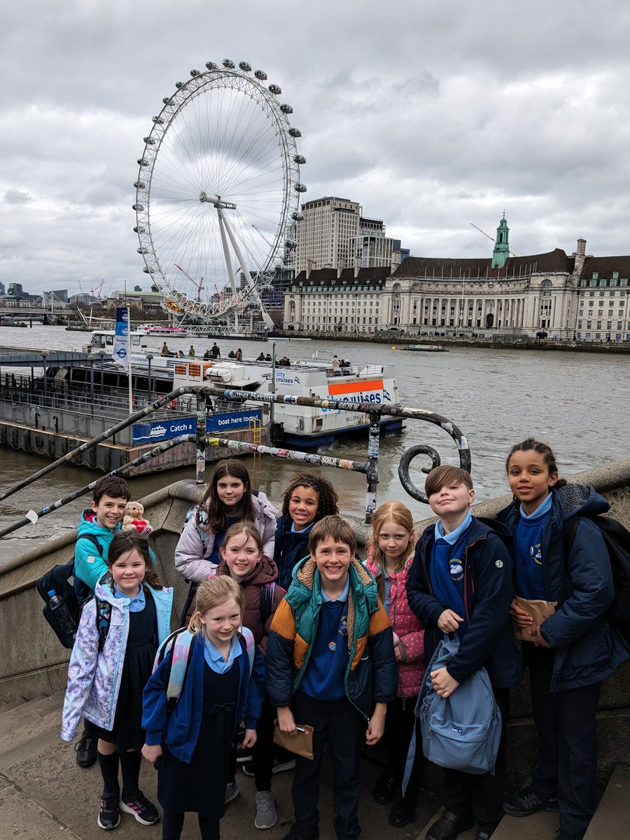 What an amazing opportunity our school councillors have had today. We had a tour of parliament and the House of Lords and then took part in a workshop about debate and democracy. As usual, our children were a credit to our school and community & we are very proud. #schoolcouncil