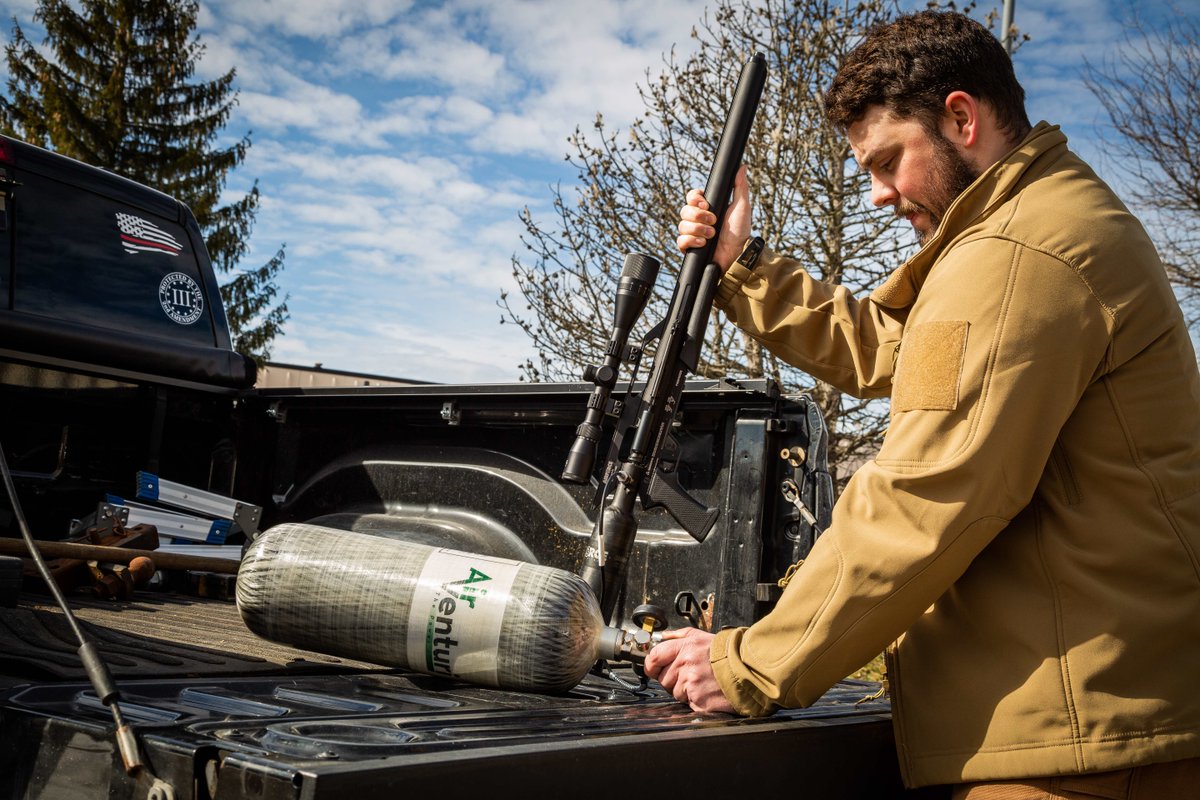 AirVenturi's tweet photo. What's the best kind of Wingman? One that can fill your PCP, of course! Check out your local or online retailer for more information about the Air Venturi Wingman 74 cu ft PCP tank.
@airforceairguns
#Wingman #PCP #PewPew #AirTank https://t.co/FfggHWcClK