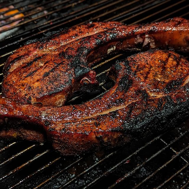 Reverse seared, heritage tomahawk pork chops 🔥🤤