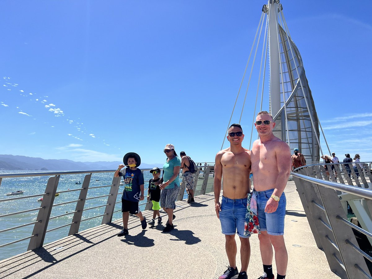 KoleLaytonKing's tweet photo. Great bday trip with the pogiest @joshuazamora431 in PV.
#pogi #fitcouple #daddy #daddyintraining https://t.co/6HeYPhNaQk