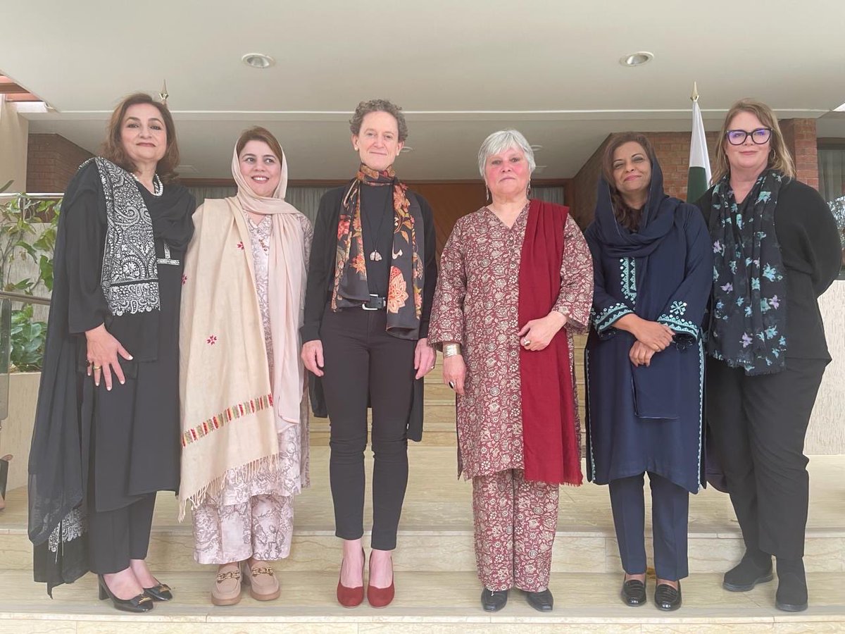 A round table on journeys of Pakistani women’s political participation arranged by @lesliscanlon for Nell Stewart, Executive Director, Pakistan-Afghanistan, Global Affairs from Canada.