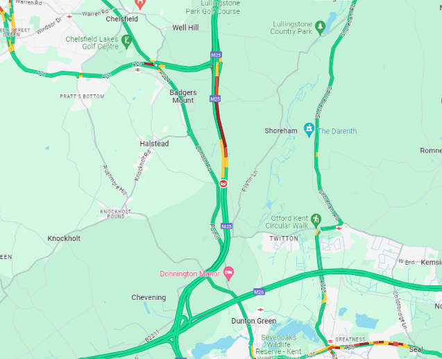 BBCSxSyTravel's tweet image. #M25: Partly blocked clockwise due to an accident involving a car and a lorry between J4 #Orpington and J5 #M26