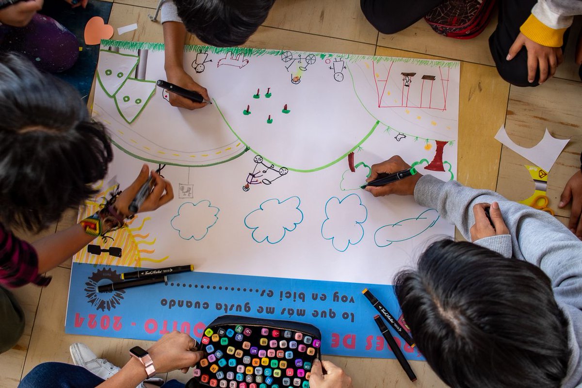 Last Saturday Quito’s Bicycle Mayor hosted a Bicycle Heroes workshop. As part of the #UMI Prioritizing Youth Voices project, this initiative engages children to strengthen and amplify their voice and agency to make cities safer, easier, and more comfortable to cycle for all.