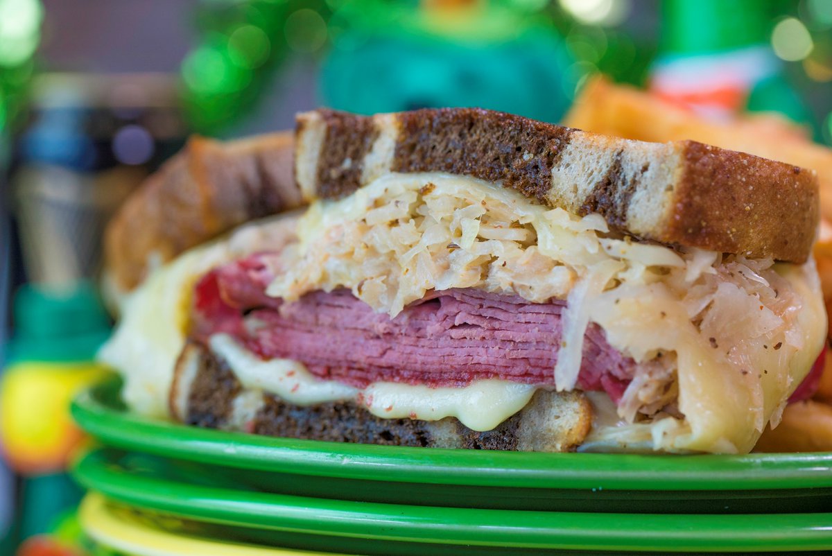 Get ready to rock your taste buds this St. Patrick's Day! 🤘🍀 Meet our Melt Reuben: Roasted lean corned beef, barrel-aged sour kraut, zippy dressing, Swiss cheese, and more. Order it as a sandwich or as a wrap, for dine-in, delivery or take-out. bit.ly/3TfxKMa