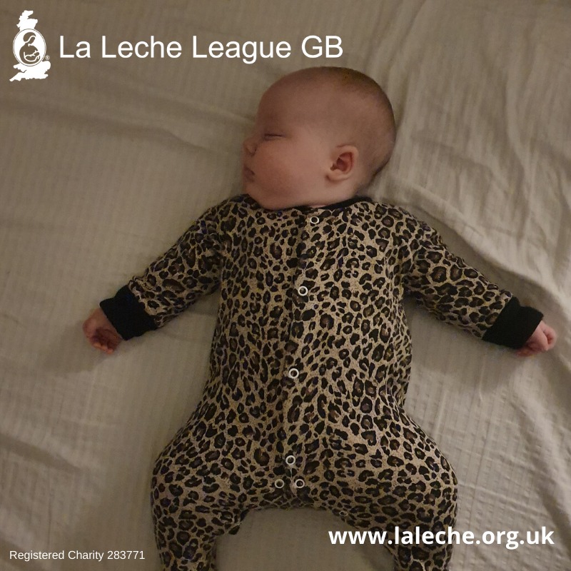It's #SaferSleepWeek. Infant sleep is different from that of adults. Babies don’t sleep all night, fall asleep differently & have shorter sleep cycles. In this @lalecheleague article, Prof #HelenBall from @BasisOnline1 looks at how bf & bedsharing relate llli.org/news/infant-sl…