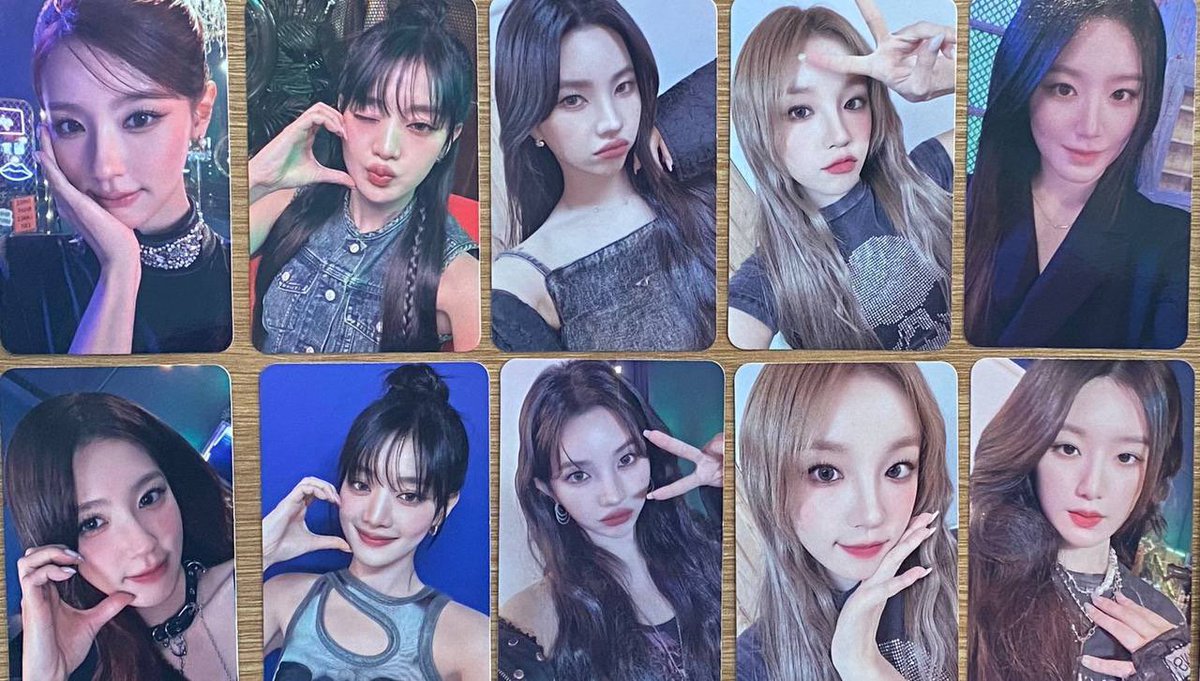 [SHARING] GIDLE FRANKFURT COLLAB PC

RM30 (2 pc)

SOYEON ✅
MIYEON ✅
MINNIE ✅
YUQI ✅ RM35
SHUHUA ❌ RM35

🎀will proceed once 4/5 member set taken
🎀need 2nd payment for ems and local postage
🎀no backout

#pasargidle #pasargidlemy #pasargidlewts #pasargidlewtb #pasargidlewtt