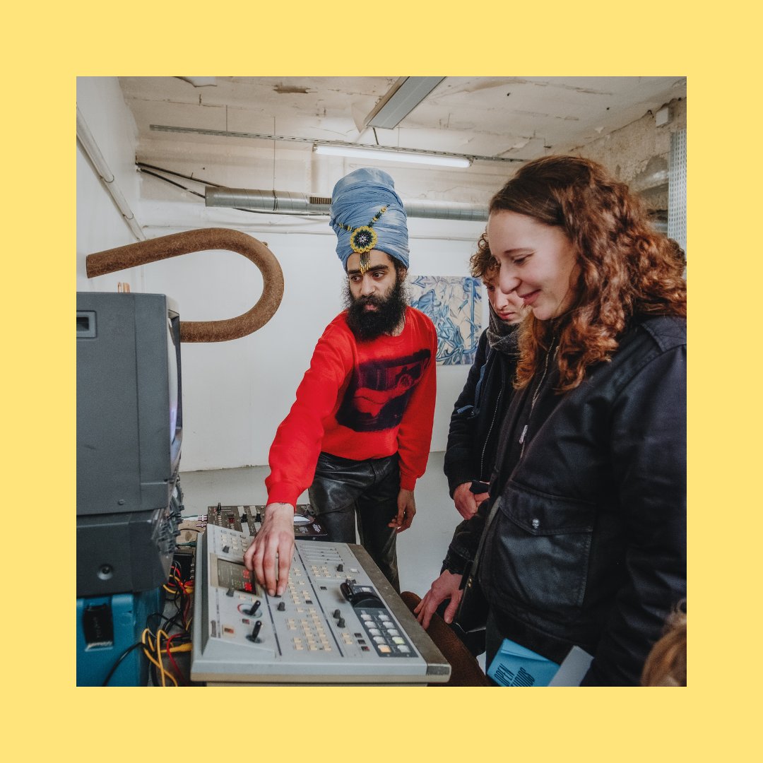 FFiminco's tweet photo. ✨OPEN STUDIOS #3✨

👀 Retour en images sur les derniers Open Studios de nos artistes en résidence de la promotion 2023/2024 !

Commissaire associée : Élodie Royer (@royer.elodie)

#openstudios #artistsinresidence #fondationfiminco https://t.co/urU0i3FS0B