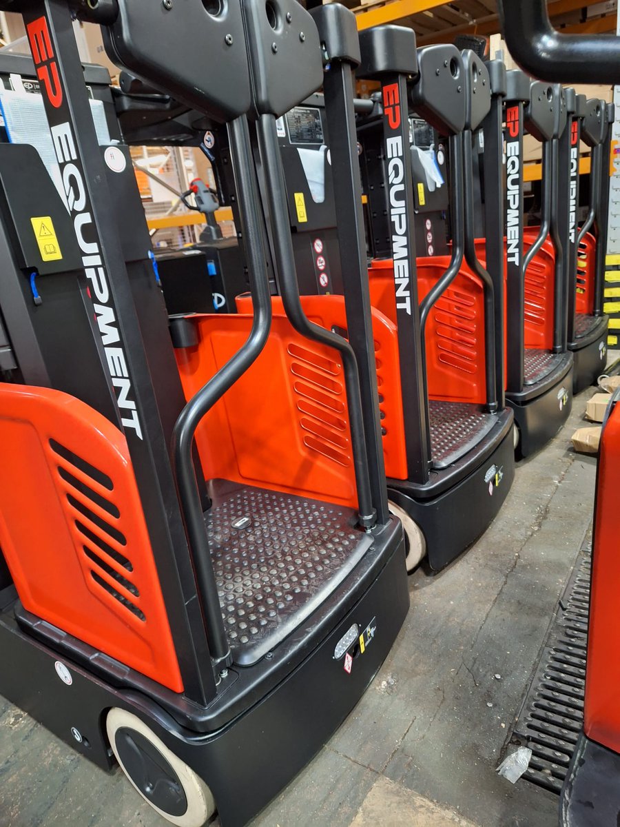 Behind the scenes at Translift Bendi: Our production line is abuzz with activity, crafting both classic Bendi models and the innovative new electric EP range! 🚀 ⚙️🔌 #BusyProduction