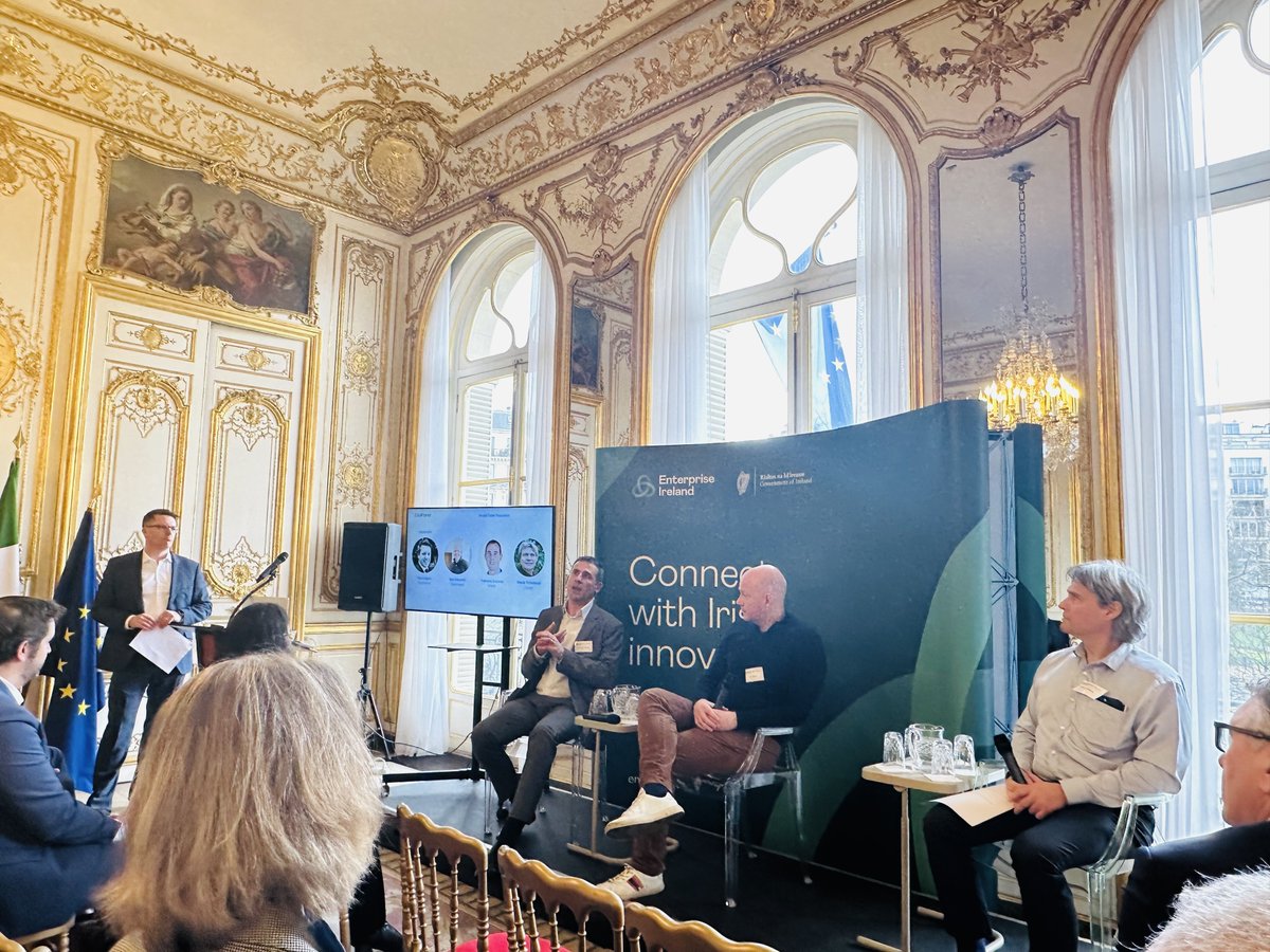 🌈 Sustainability is at the heart of the #French 🇫🇷 #Irish 🇮🇪 joint action plan. Minister @Paschald Donohoe opened this morning the event '#Climate Tech and #Decarbonisation' organised by @Entirl in #Paris🤝 An opportunity for 4 irish companies to connect with french actors.