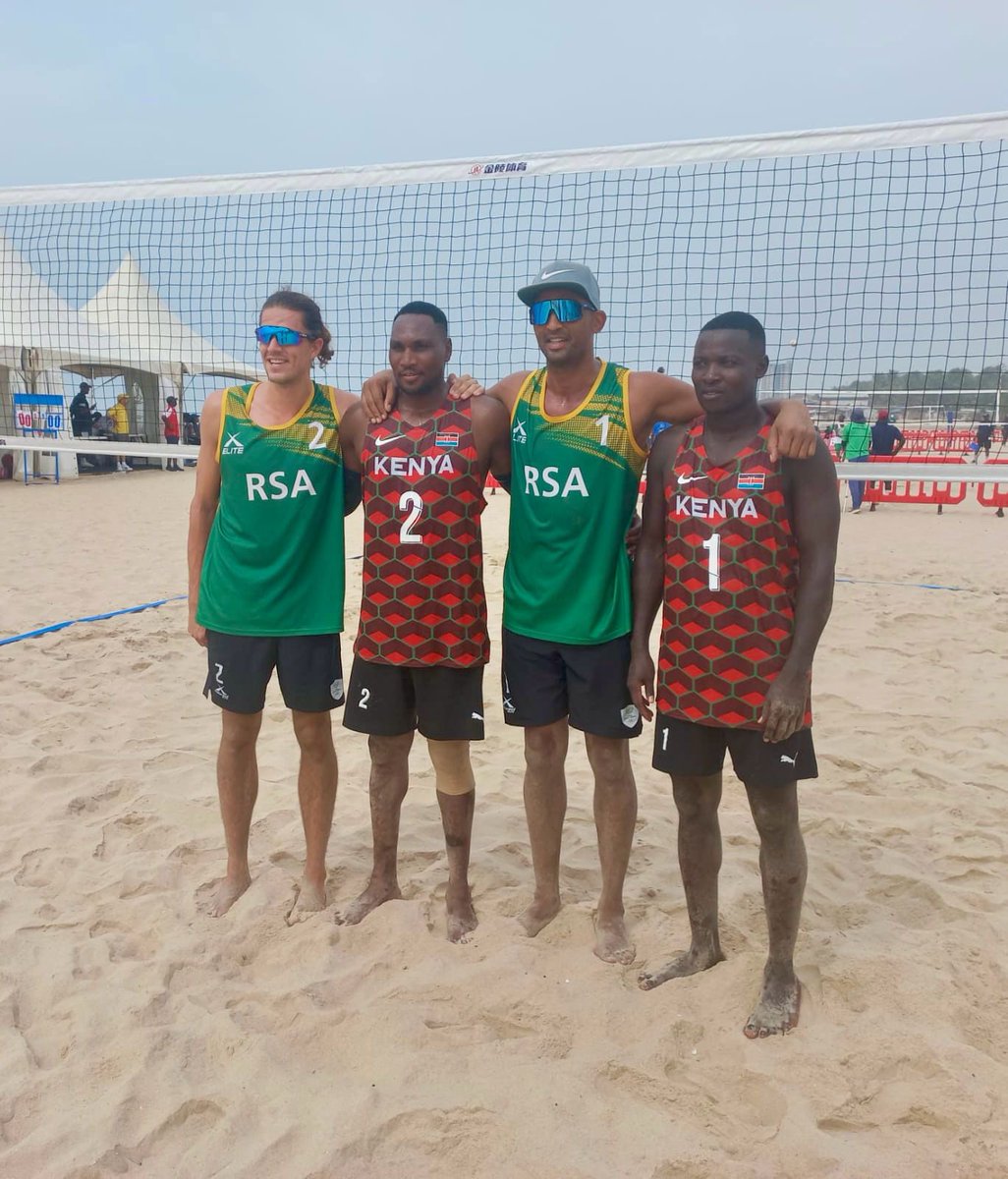 The SA’s Beach Volleyball Team has secured the semi-finals spot at the 13th African Games after beating Kenya by (21-12 and 21-15). Congratulations to @danilovonludwiger and @leowilliams32 for displaying a great performance.
#CantStopTheRise #TeamSA #AfricanGames  #ForMyCountry