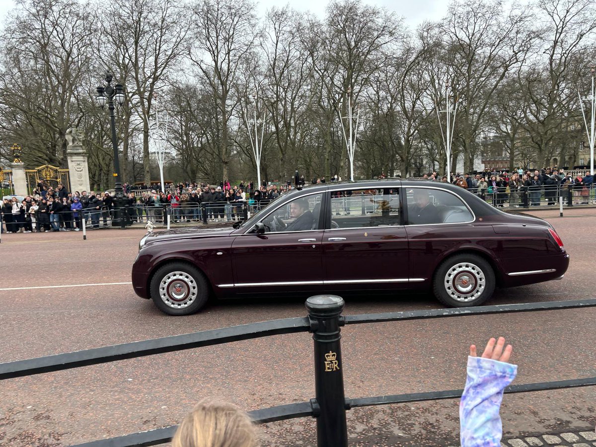 The school council have only just been waved to by the King!! 👑🤴 #schoolcouncil