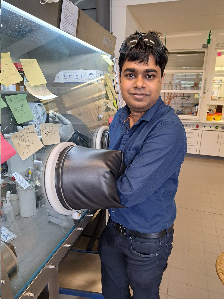I am very happy and proud to announce that @Arpan1902 has been awarded an @AvHStiftung postdoctoral fellowship. Congratulations, Arpan!!!