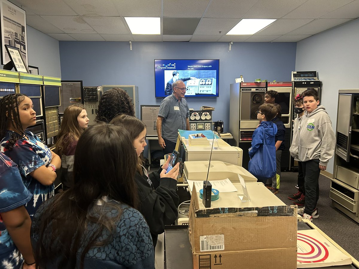 Old Mill Middle South tweet media