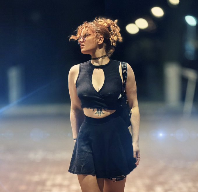 wer von euch hat nen crush auf mich? 🥹 https://t.co/SPNQl8KkMx