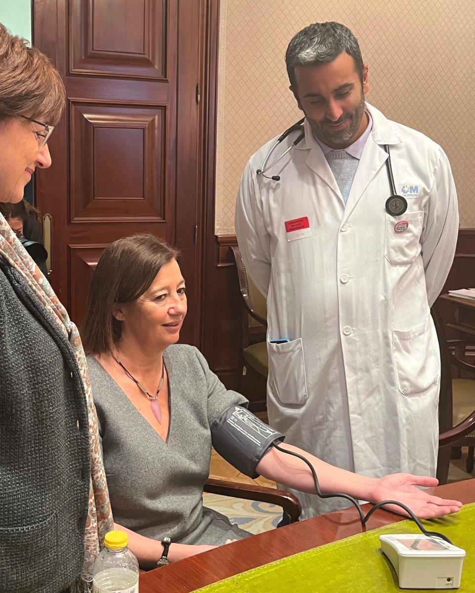 SENefrologia's tweet photo. @Congreso_Es @BiomedicalNova @dvdrry @mvaca87 @EmiliSanAlv @SarriMorell @GONZALO_REDONDO @PSOE La Presidenta del @Congreso_Es Francina Armengol @F_Armengol participa en la Jornada Renal. La detección precoz es la clave de la Salud Renal #DíaMundialdelRiñón #WorldKidneyDay https://t.co/Gp9YGvHtnX