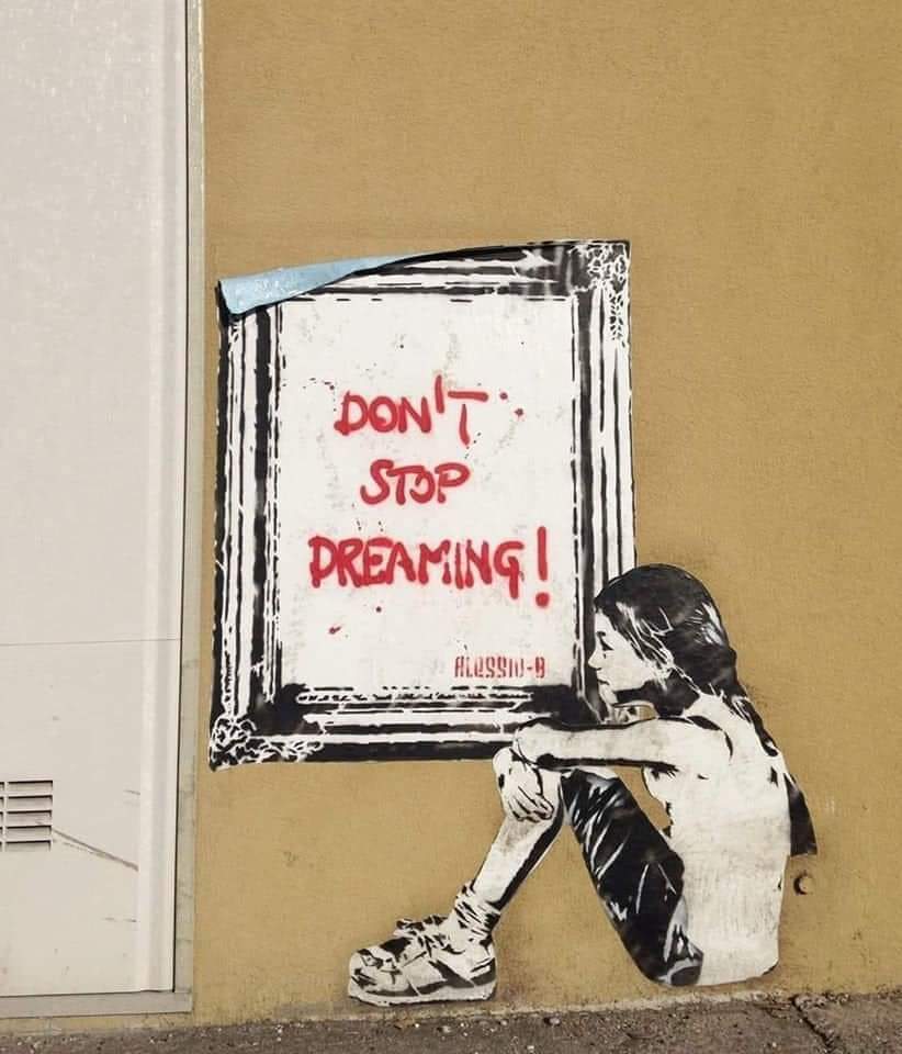 #StreetArt by #AlessioB #TheWallsAreSpeaking
Don't stop dreaming ❗