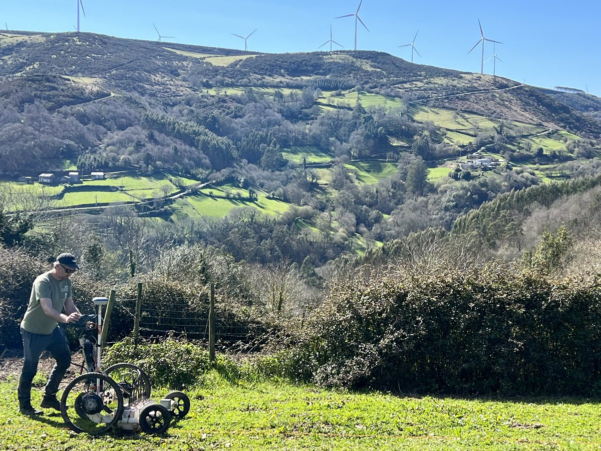 Labarqmed's tweet photo. E hoxe, con estas vistas de fondo, toca San Vicente de Trigas (Mondoñedo). 
@SOTPROSPECTION 
@CISPAC_gal 
@UniversidadeUSC https://t.co/DwOPHhUPhG