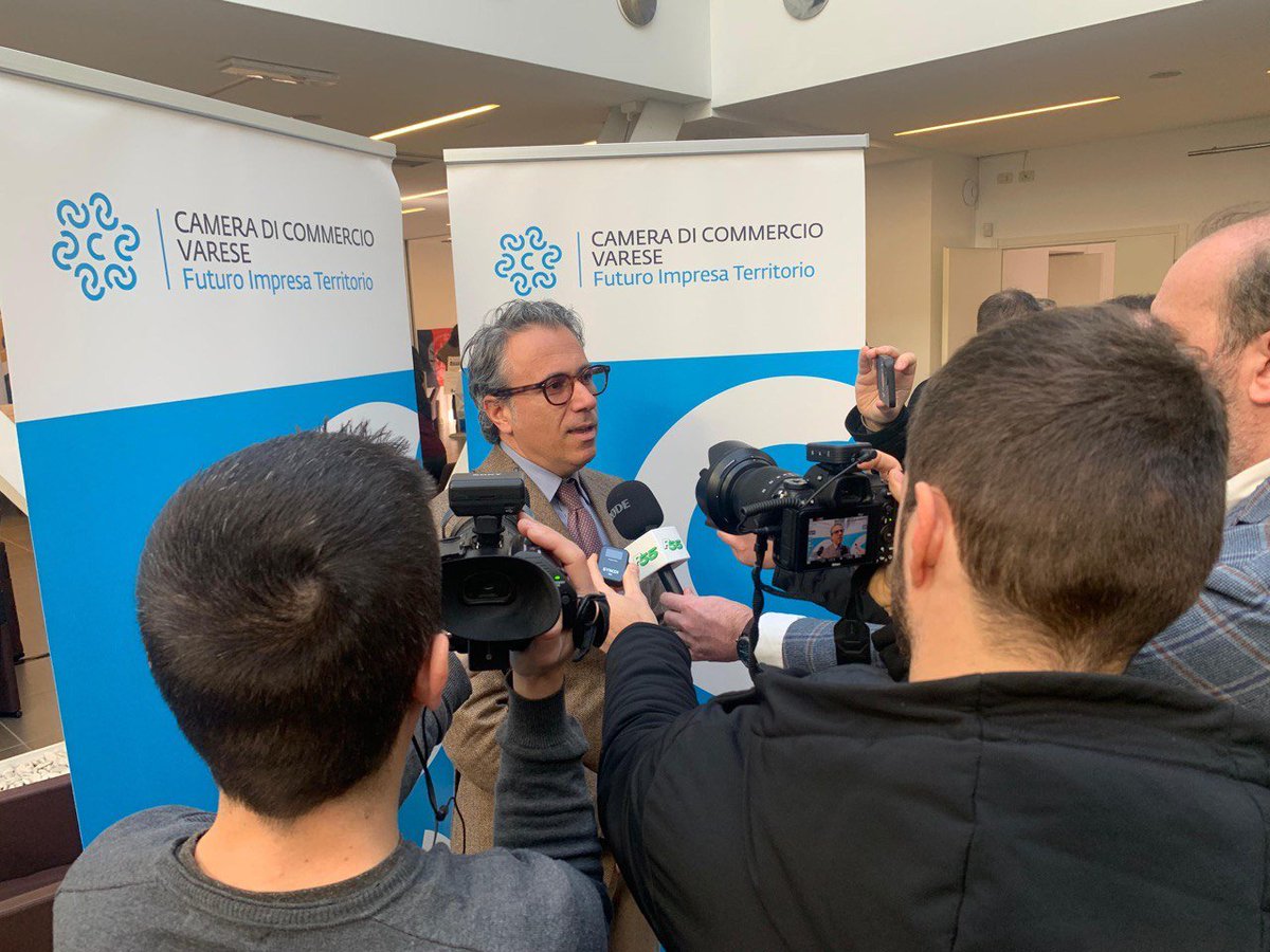 vacamcom's tweet photo. #Lavoro, #giovani, #stranieri ed inclusione: tutti elementi presenti oggi a #VillePonti, che ha visto l’avvio del progetto Matching Giovani Stranieri: qui ragazzi e aziende entrano in contatto con la rete di operatori che favoriscono l’inserimento lavorativo https://t.co/axMaEOduT3