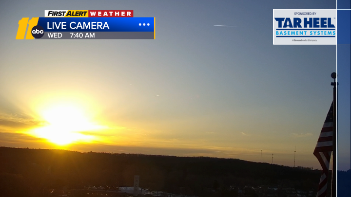 KweilynM's tweet photo. The sun is up! #Roxboro #ncwx @ABC11_WTVD https://t.co/VIrQgSCwI7