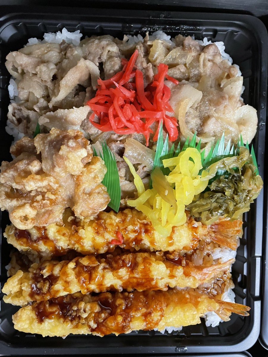divemamuru's tweet photo. 深夜の突発半額祭り(((o(*ﾟ▽ﾟ*)o)))
今日の夜２2時から深夜3時まで
1キロ弁当限定全品半額(((o(*ﾟ▽ﾟ*)o)))

条件
亀戸本店にて
何個でも購入可能
このツイートをリツイート
スタッフにこの画像を見せて下さい
大人買い最高(((o(*ﾟ▽ﾟ*)o)))
キッチンDIVE来てね(((o(*ﾟ▽ﾟ*)o))) https://t.co/3G4HnXcyTV