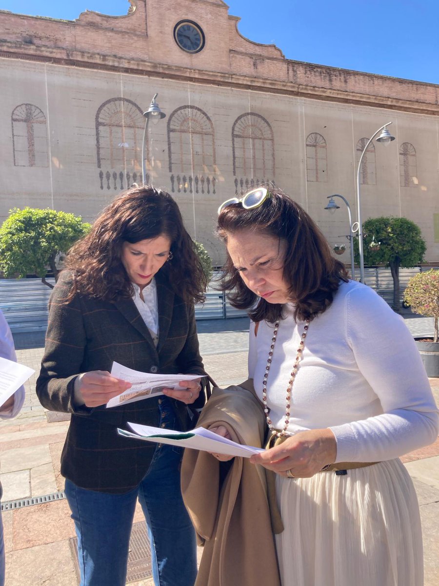 El Cuerpo técnico de la Delegación Territorial de Fomento, Ordenación del Territorio y Vivienda visitan #Écija y conocen el proyecto de las Casas Consistoriales.

+ info en: ecija.es/noticia/cuerpo…