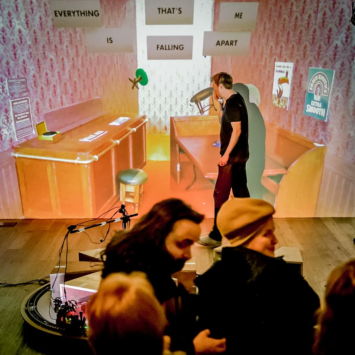 DavidCallaghan's tweet image. See you @OldHairdressers tonight for my @GlasgowComedy festival show.

glasgowcomedyfestival.com/performances/d…