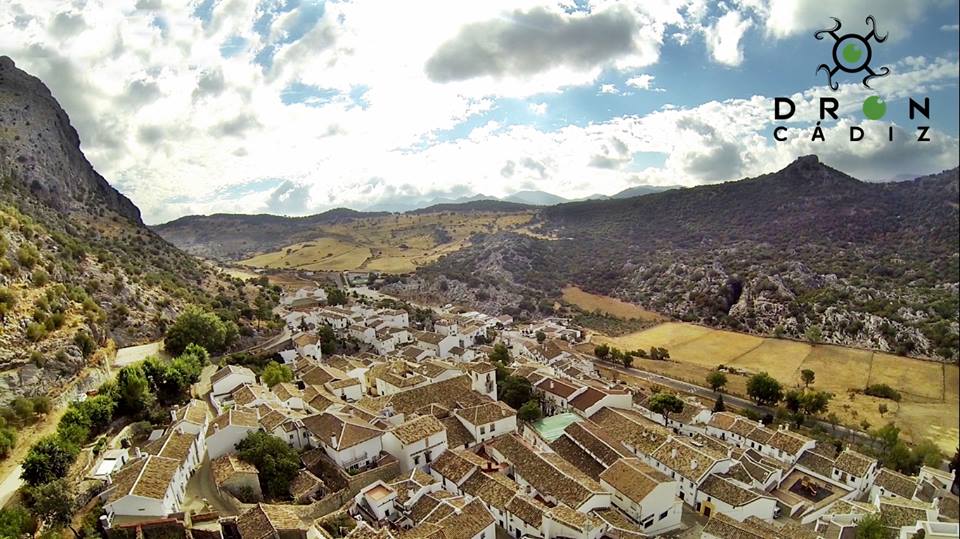 ¿Sabias que...? Villaluenga del Rosario es el municipio más alto de la provincia de Cádiz. Reconocido como uno de los pueblos mágicos de España. 💫 #feriaquesovillaluenga 🧀