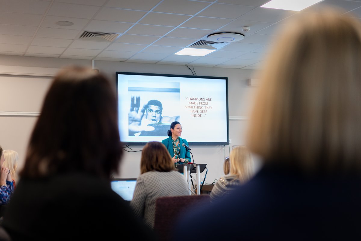 Thank you to @DameSarahStorey for delivering a truly inspiring opening session at the @GSAUK & @HMC_Org #juniorheadsconference. Her message to delegates is be the #BestVersionOfYou!