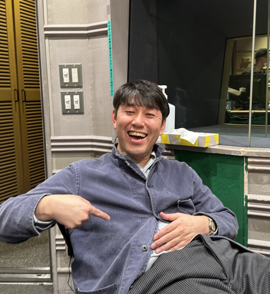 kokoozu's tweet photo. 3/13（水）24:00-の
TBSラジオ「ほら！ここがオズワルドさんち！」は、

㊗️畠中復帰！
入院中のトークをたっぷりと....

そして、伊藤のあの件は...？
#ここオズ

radikoのアプリから⇩
https://t.co/46NvBBbihK https://t.co/TlR3XEFl5v