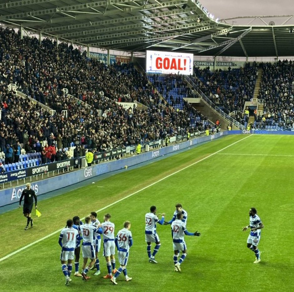 ElmParkRoyals's tweet photo. Would you like to go to the Cambridge United match? 

Thanks to all your generosity there are hundreds of tickets available! 

All you need to do is fill in the form in the link before 9 AM on the 14th of March.

Also please RT this tweet. 

https://t.co/7itcAUeGjq

#readingfc https://t.co/Q3G8QgjqRM