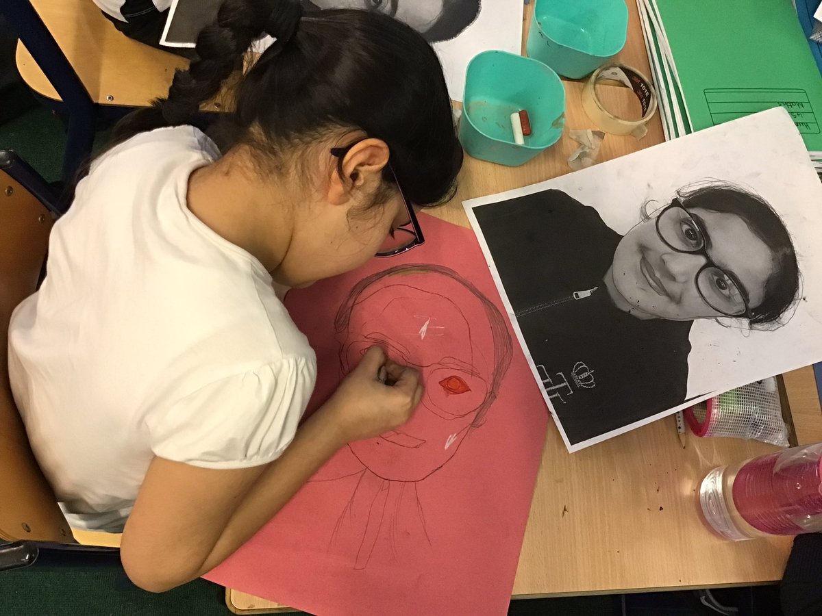 Children in year 4 are using the oil pastel transfer technique to create a self portrait #weareartist @BarberInstitute