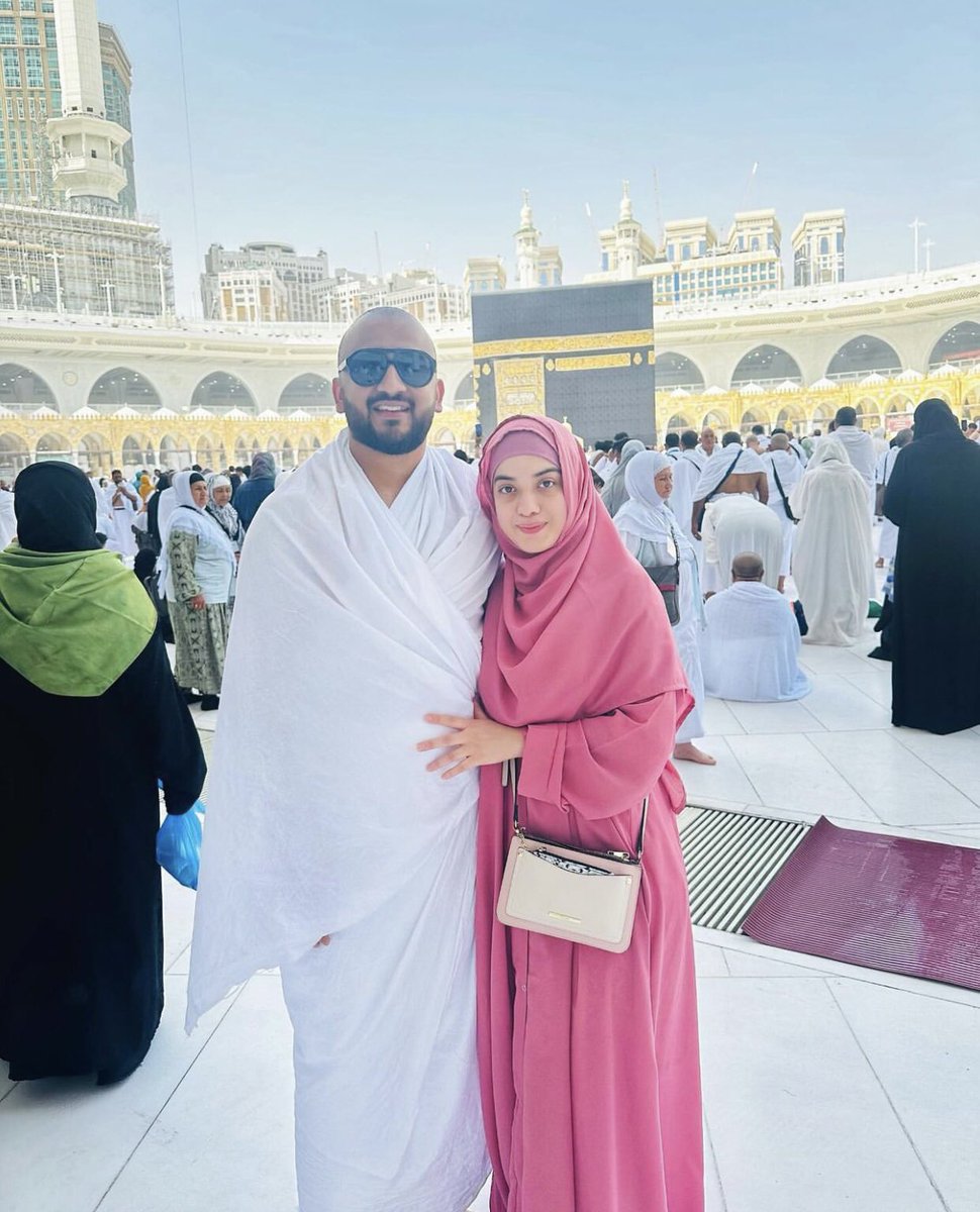 Arisha Razi Khan in Makkah to perform Umrah with her husband in Ramazan 🕋

#ArishaRaziKhan #Umrah #Makkah #Ramazan