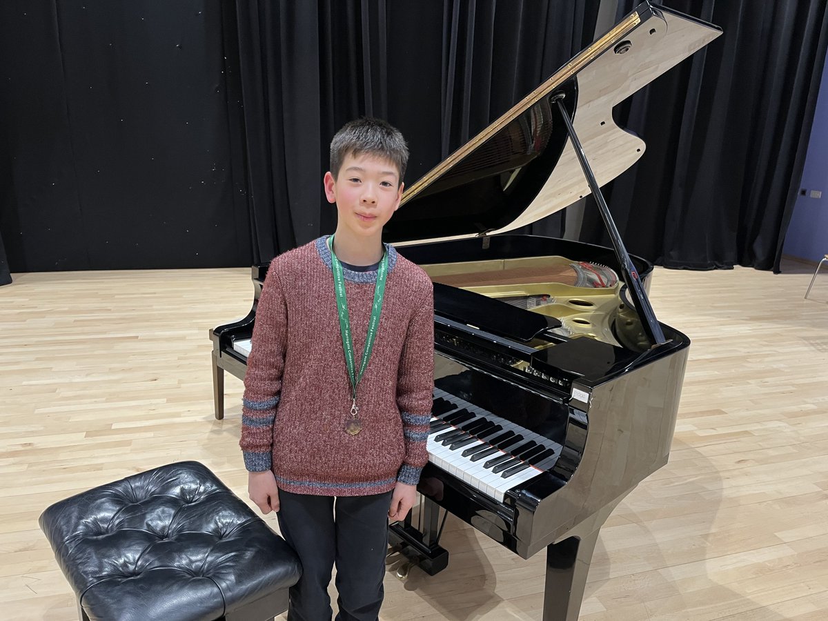 TheGSAL's tweet image. Prodigy pianist Daniel (Y6) won the U19 Modern Class category on piano at the Harrogate Competitive Festival for Music, Speech and Drama. What an unbelievable achievement! Congratulations, Daniel. #onetowatch #GSALPrimary #BeInspired