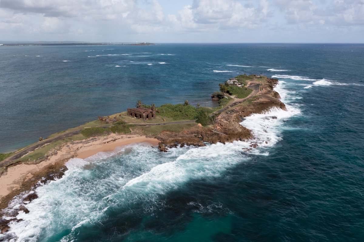 AustynVisuals's tweet photo. Isla de Cabras - The perfect spot for some unique aerial perspectives. Shot on the DJI Mavic 2. https://t.co/bCyEU2iVE6