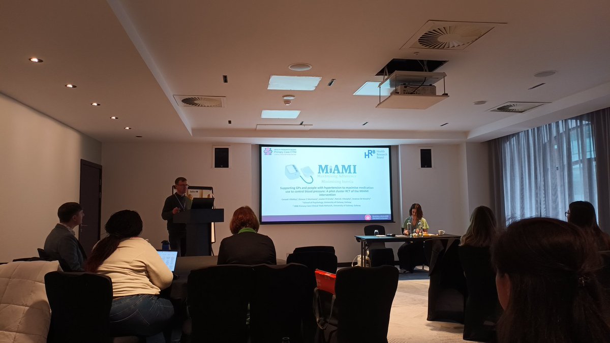 .@gerry_molloy presenting the MIAMI pilot cluster trial at #uksbm2024 today - also recently shared with patients/the public in Galway, read more on the @hrbtmrn website: hrb-tmrn.ie/2024/03/01/mia…