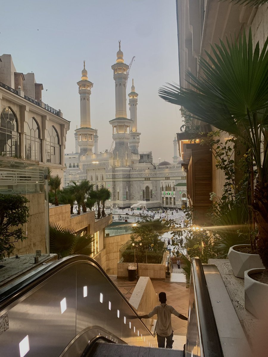 eyezah_'s tweet photo. Makkah today, post fajr https://t.co/jl3KLRBl4q