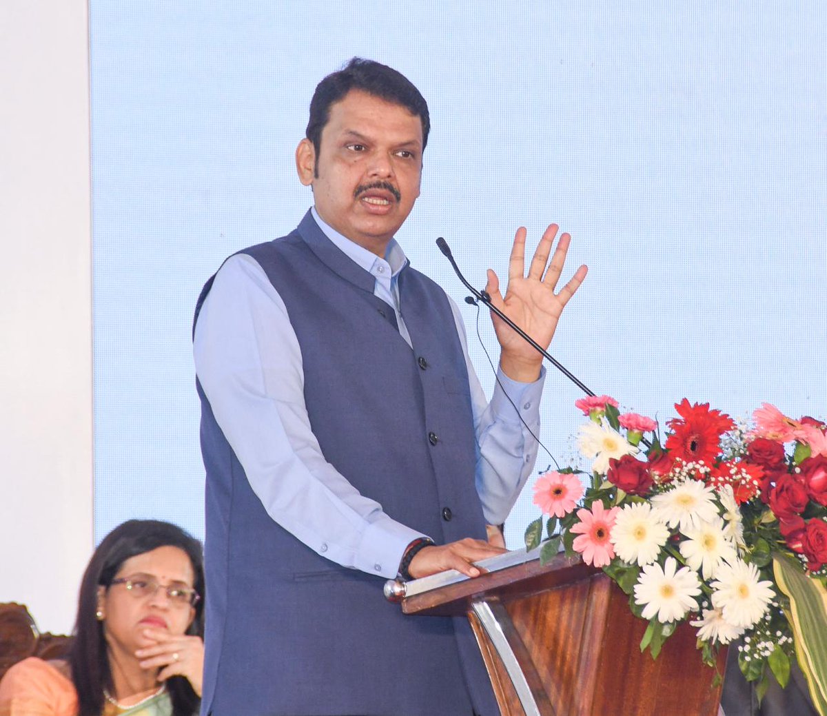 Ratan2263's tweet photo. Iqbal Singh Chahal is taking Maharashtra towards a better future.
Iqbal Singh Chahal https://t.co/O2H8nRQUVz