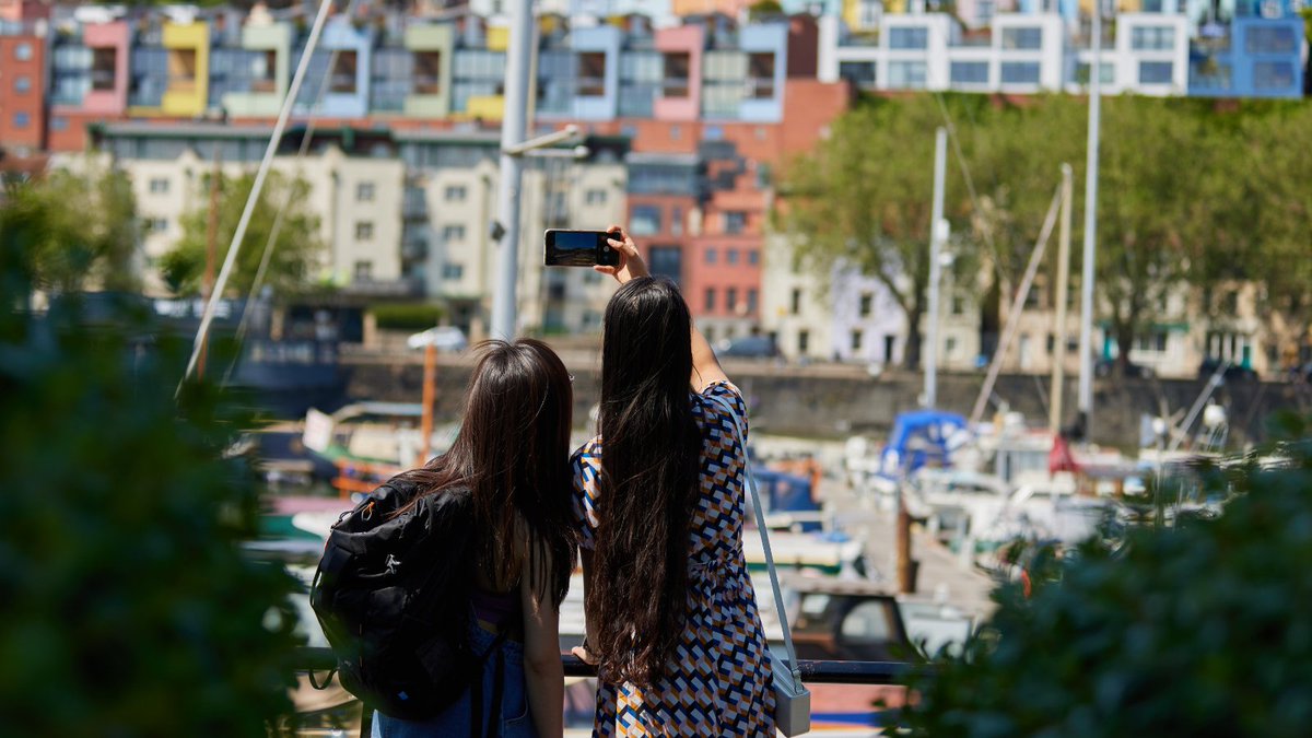 BristolUniEcon's tweet image. Welcome to everyone attending today&apos;s Postgraduate Open Day! We hope you enjoy a thought-provoking afternoon and have fun exploring our campus and beautiful city. 
#WeAreBristolUni #StudyEconomics #EconomicsBristol