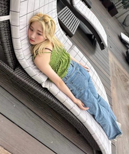 Lapillus_twt's tweet image. 샤나언니 생일 축하해요 
ఌ⁂ℍ𝕒𝕡𝕡𝕪 𝕓𝕚𝕣𝕥𝕙𝕕𝕒𝕪⁂ఌ
앞으로도 행복하고 재미있는 하루 하루를 보내요ღ 항상 감사합니다
(ღ˘⌣˘)♥ ℒ♡ⓥℯ ㄚ♡ⓤ

#Lapillus #라필루스 #Haeun #하은