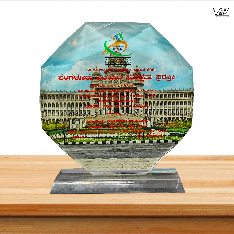 aravgifts
Elevate your awards ceremony to new heights with our exquisite Crystal Round Trophy, featuring stunning UV printed designs that capture the essence of achievement.

#aravgifts #corporate #karnataka #trophy #awards #gifts #corporategifts #crystal #crystalgifts