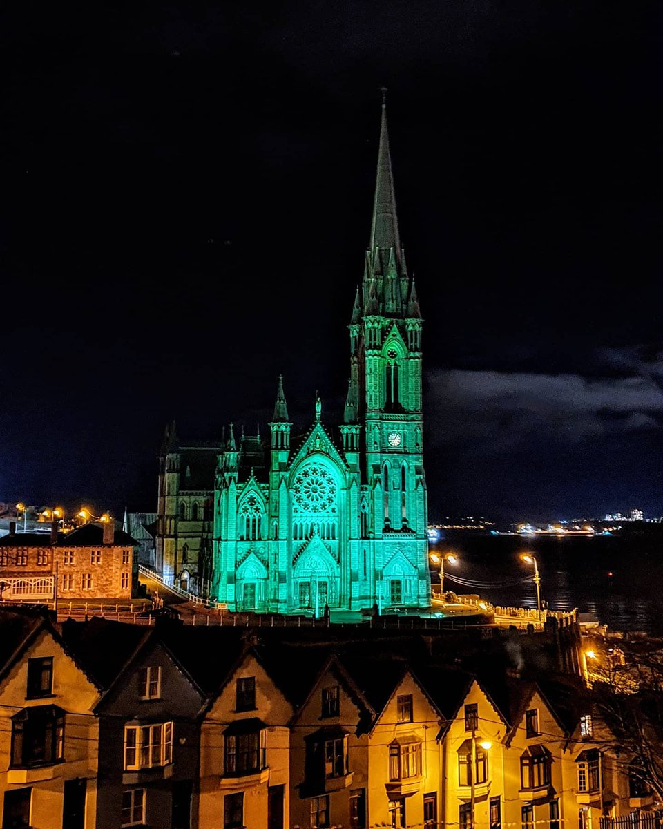 #StPatricksDay is just around the corner! ☘️ Help us celebrate our national holiday, by heading to #Kilkenny and #Cork, the 15th–18th of March for a weekend filled with exciting parades, entertainment, and plenty of fun! 🎉 📸 philipaoreilly [IG] @corkspaddyfest @stpatrickskk