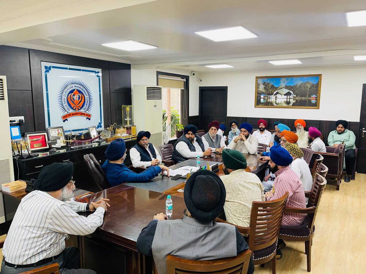 Had a wonderful interaction with the sangat regarding various issues related to the Sikh community, at DSGMC Office today.

Thankful to the sangat for their warmth & support🙏🏻
#DSGMC #sewa #grateful #sikhcommunity #sikhism