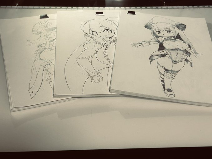 先月14日〜本日までの落書きが120枚になりました🦀

来月も同じくらい描きたいわね🦀 