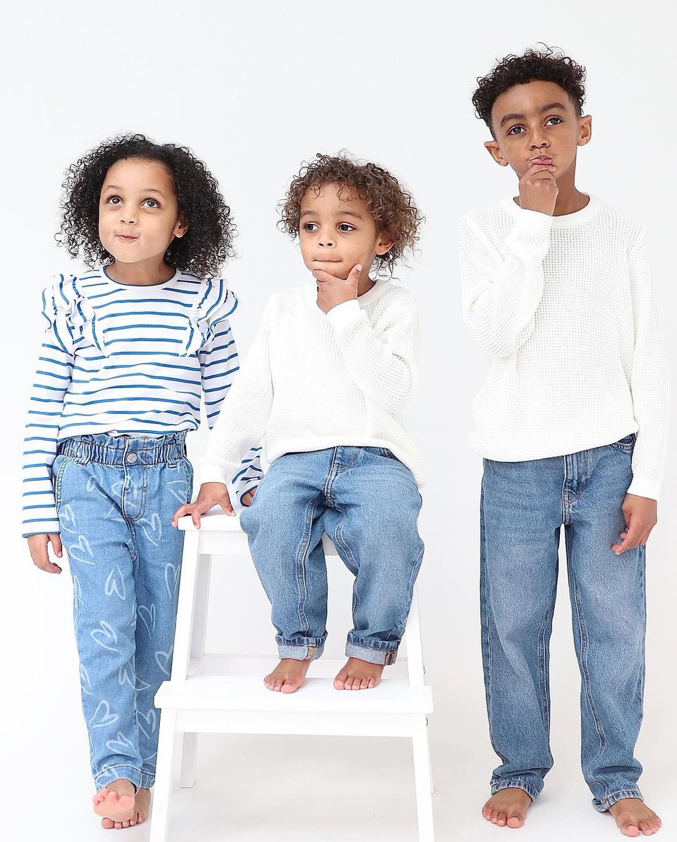 Lens_Pimp's tweet image. Posted @withregram • @neverlandstudioromford Khalid 🤩 Xari 🤩 Kross 🤩

#naturalphotos #freshandfun #neverlandstudioromford #DisneyStudioRomford #Spotlight @spotlightuk @muva_memoirs @lens_pimp #lenspimp #Siblings #FriendsforLife
