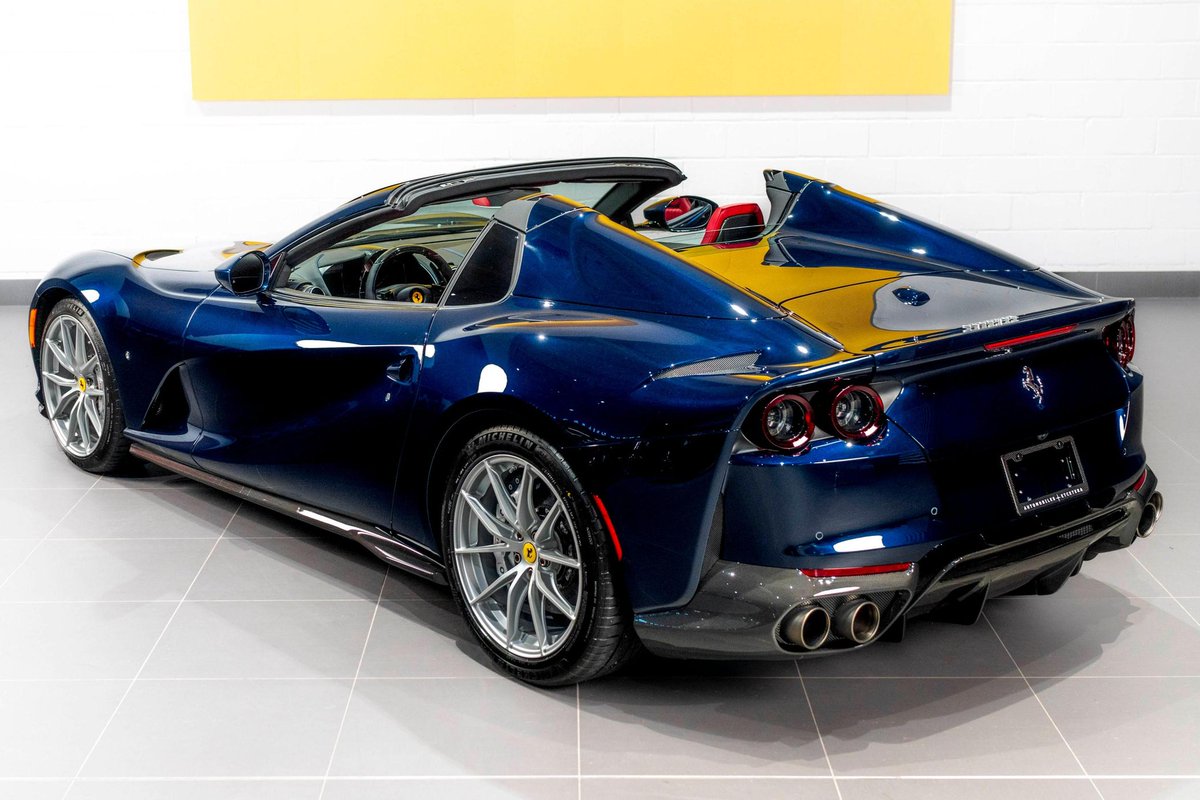 Absolutely gorgeous Ferrari 812 GTS on @CarsAndBids! Just 130 miles and finished in beautiful tailor-made Blu Montreal -- a total stunner, ending on Friday. Check it out: carsandbids.com/auctions/r46EW…