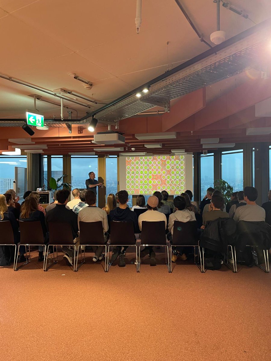 Packed house, packed knowledge! 🎉 What a blast at our 2nd #AIEnvironment Apéro! 🌿✨ Full house with 60 amazing attendees soaking up the #AI and #environment wisdom. Big shoutout to our keynote speaker, @NoelGorelick, the brain behind Google Earth Engine– a platform he uses to