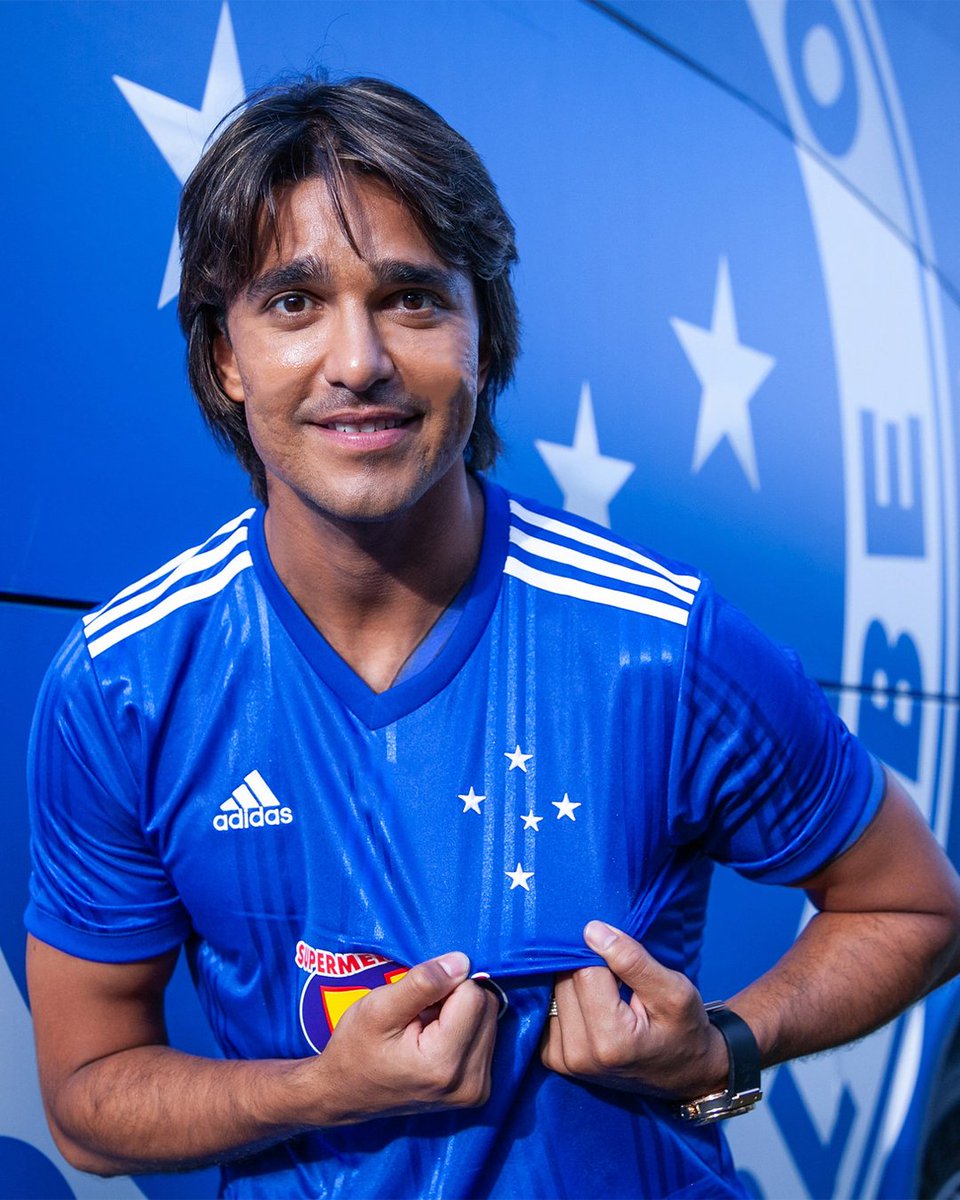 Seja bem-vindo de volta, Flecheiro Azul! 🏹 💙 
Cruzeiro prepara despedida para Marcelo Moreno, atleta será integrado ao grupo até o fim do Campeonato Mineiro.

O Cruzeiro abre as portas da Toca da Raposa 2 para que o Flecheiro se integre ao grupo do futebol, se recondicione