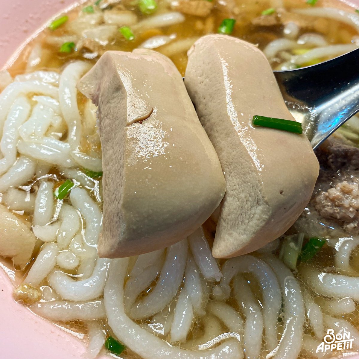 🧃Bon Appetit BKK🫶🏻🌭✨ tweet media