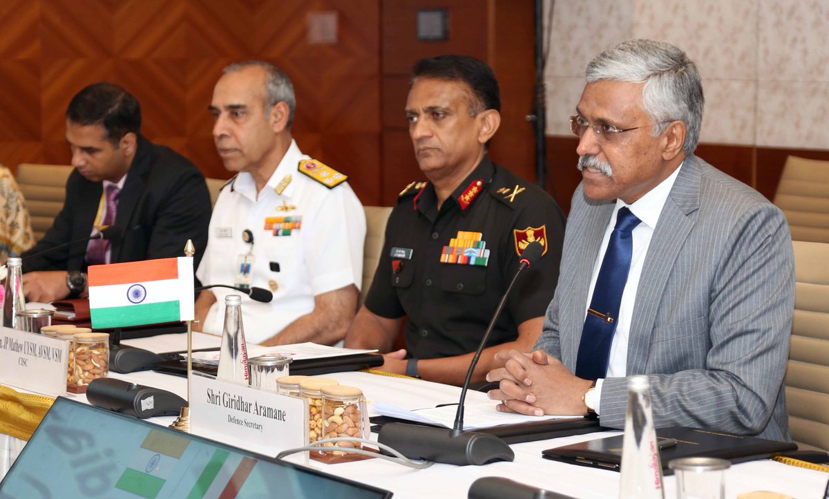 Strengthening Defence ties: Defence Secretary Shri @giridhararamane and Italian Secretary General of Defence & National Armament Director Lt Gen Luciano Portolano co-chair the 10th India-Italy Joint Defence Committee meeting in New Delhi. (1/2) More:pib.gov.in/PressReleasePa…